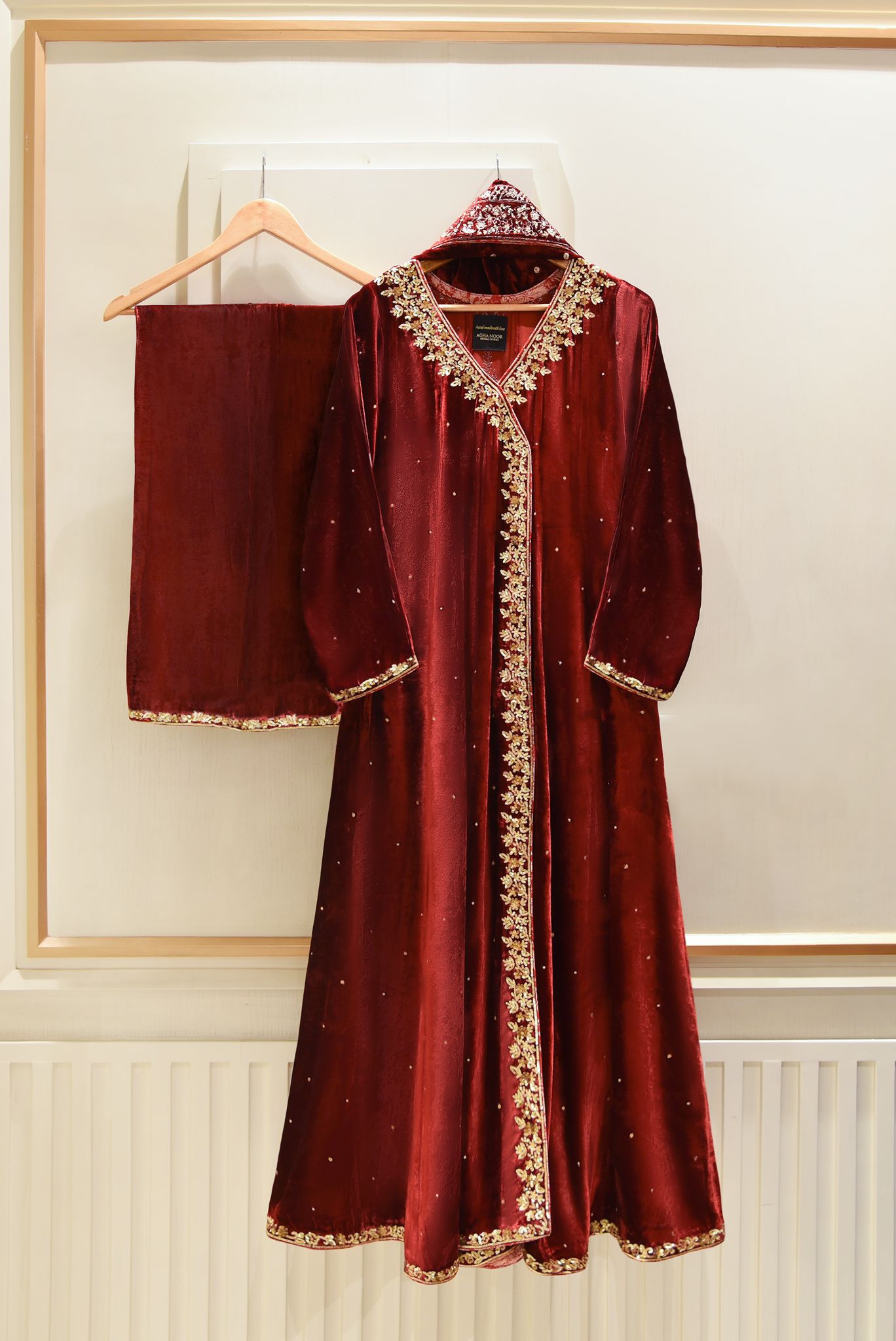 agha noor red dress Crimson moon